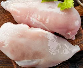 Kennst du die weißen Linien auf Hühnerfilet? Das wird dich nicht erfreuen..