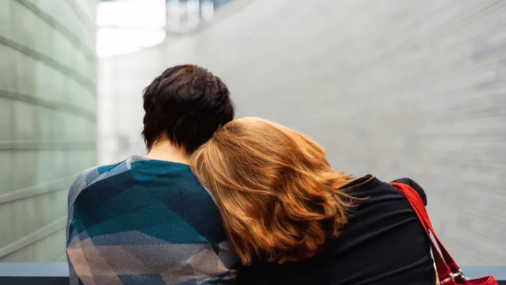 Affrontare il lutto: come aiutare i tuoi cari in lutto