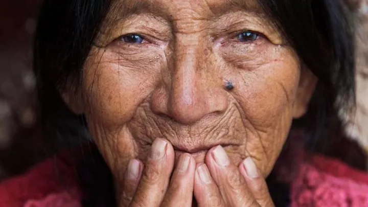 30 beautiful women from around the world