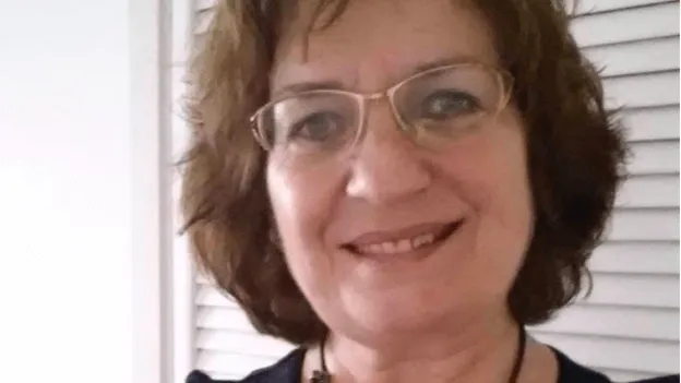 Deze juf gaat met haar klas naar Wildlands en wat een vreemde dan tegen haar leerling zegt.. Deel mee zodat we deze vrouw kunnen bereiken!