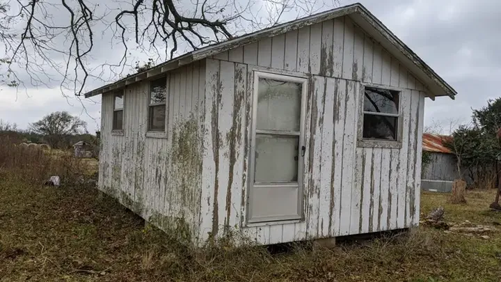 This Elderly Woman Lives in Old Shed – But Wait Until you see Inside!