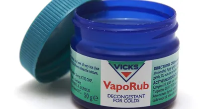 Vicks VapoRub blijkt wondermiddel dat niet alleen nuttig is bij verkoudheid! Wauw, dit is superhandig!