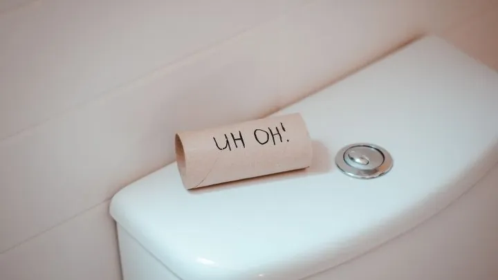 Deze 5 dingen mag je nóóit door de wc spoelen
