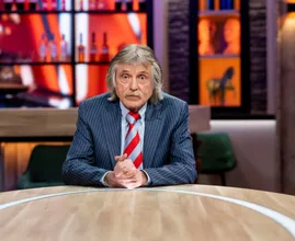 Johan Derksen haalt uit naar Jinek: 'Wat ben je toch een eng mens'
