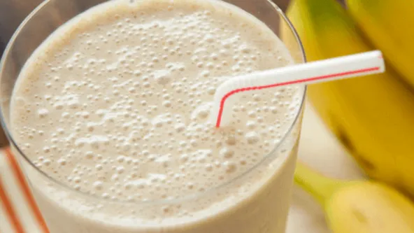 Mit diesem leckeren Bananensmoothie verbrennst du Fett! Lohnt sich auszuprobieren!