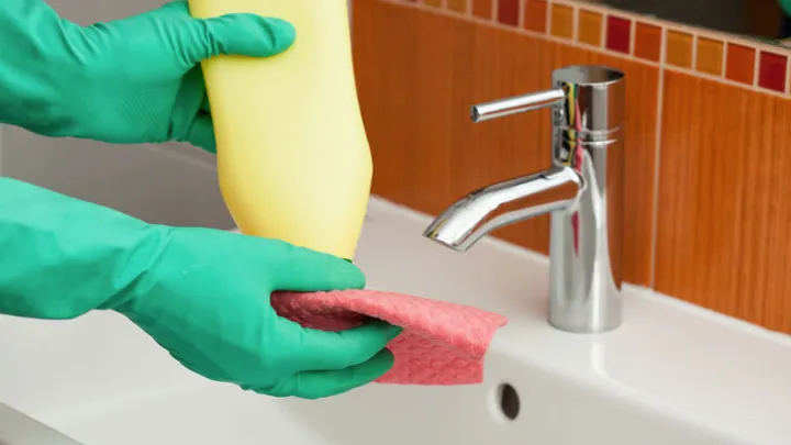 Handig: drie makkelijke schoonmaaktips voor de badkamer