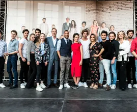 Hangt er liefde in de lucht tussen deze twee GTST-acteurs?