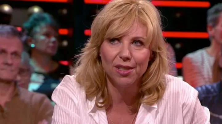 Claudia de Breij in tranen in DWDD: ‘Hij was als een vader voor me’