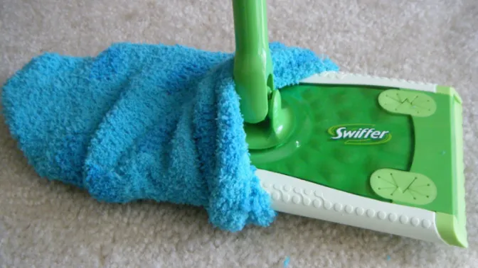 Verwendest du den Swiffer® nur zum Wischen? Schade! DAS hier kannst du damit nämlich alles tun!
