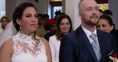 Bieden maar! Elisa uit Married at First Sight zet trouwjurk op Marktplaats