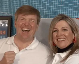 Wat lief: Willem-Alexander en Máxima verrassen ouderen in Pijnacker