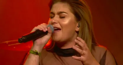 Roxeanne Hazes krijgt kritiek op Instagramfoto, maar trekt zich er niks van aan