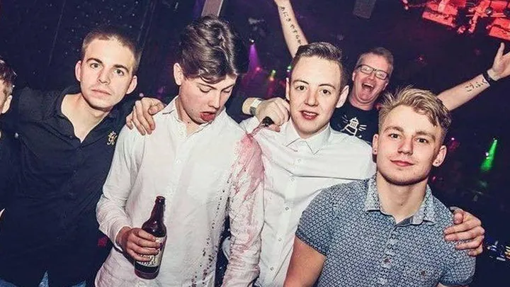 Les 19 photos les plus folles prises en boîtes de nuit qui vous feront rire à chaque fois