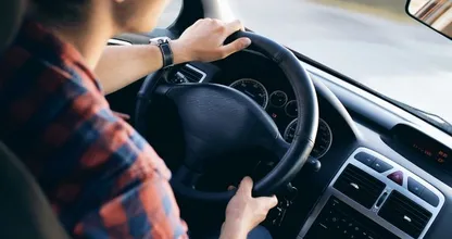 Hilarisch: met dit trucje pak je bumperklevers aan!