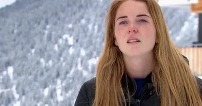 Winter Vol Liefde-Kelsey moet vertrekken na beledigen andere kandidaten