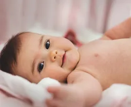 Belangrijke veiligheidswaarschuwing: mogelijk plastic schilfers in babyhapje