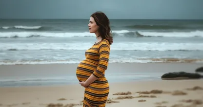 Un homme photographie sa femme enceinte mais voit quelque chose d'étonnant à l'arrière-plan