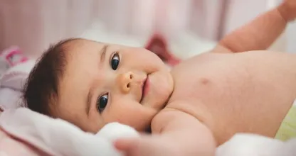 Belangrijke veiligheidswaarschuwing: mogelijk plastic schilfers in babyhapje