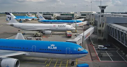 Met de auto naar Schiphol? Dit moet je weten over het parkeren