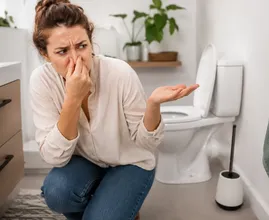 Cet article de salle de bains pourrait être la raison pour laquelle vos toilettes sentent mauvais - et presque personne ne les nettoie !