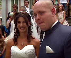 Michael van Gerwen deelt zoetsappig kiekje ter ere van vijfjarig huwelijk