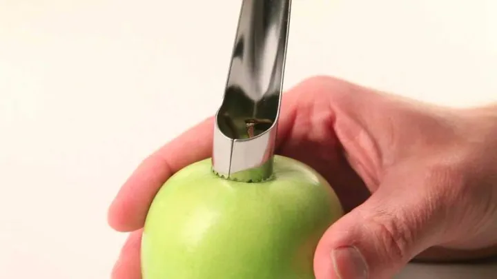 Ein Apfelbohrer kann so viel mehr als nur Äpfel aushöhlen