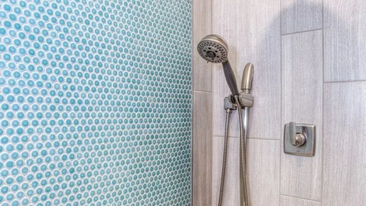 Zo vaak zou je eigenlijk de douche schoon moeten maken