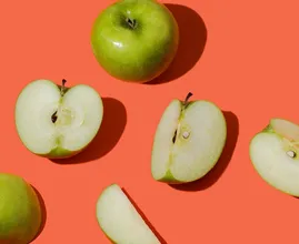 Oei: dit is waarom het eten van appelpitten niet goed voor je is