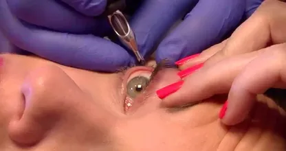 Permanente make-up, ja of nee? Als je deze foto's bekijkt denk je er nog wel even wat langer over na....!