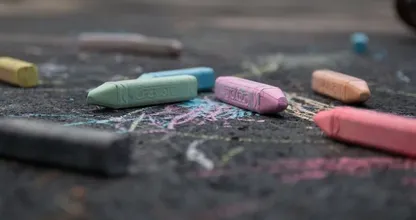 Stoepkrijtverbod in Den Haag: "Zelfs een 6-jarige moet vooraf toestemming vragen!"