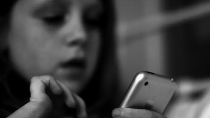 Ouders worstelen met tabletgebruik kleuters en peuters: hoe lang is normaal?