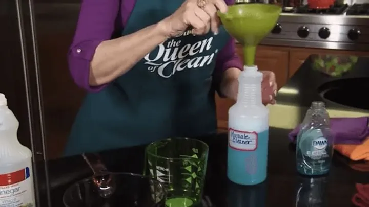Quer um banheiro limpo e brilhante? A mistura de sabonete com este produto milagroso pode ser a resposta
