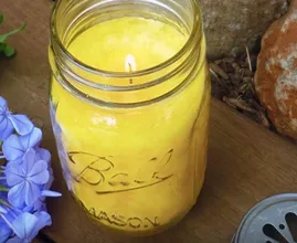 DIY: Zo maak je zelf een heerlijk geurende citronellakaars