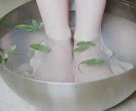 Voici ce qu’un bain de pieds au vinaigre peut faire pour vous