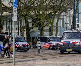 Gijzeling Amsterdam: gijzelnemer schoot direct op agenten