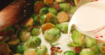 Essa é a razão pela qual você deve sempre cozinhar suas couves-de-bruxelas no leite!