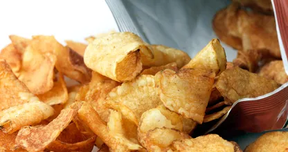 Met DEZE geniale truc blijven de chips in een geopende zak kakelvers en knapperig!
