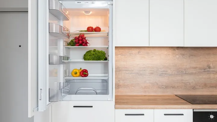 Why Health Freaks Never Throw Away Pineapple Peels (And Why You Shouldn't Either!)