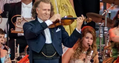 André Rieu verbaasd dat hij gewoon moet betalen op terras: 'Ongelooflijk'