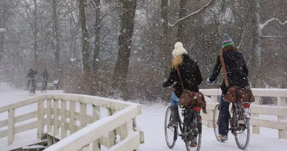 5 tips om zonder kleerscheuren door de sneeuw te fietsen
