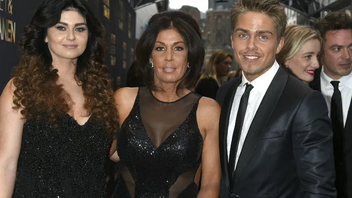 Roxeanne Hazes over breuk met broer André: ‘Ik heb geen ruzie met mijn broertje’