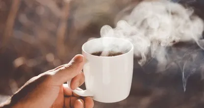 Slaapexpert onthult na welk tijdstip je geen cafeïne meer moet drinken
