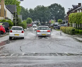 Dan weer droog, dan weer wateroverlast: hoe kan dat?