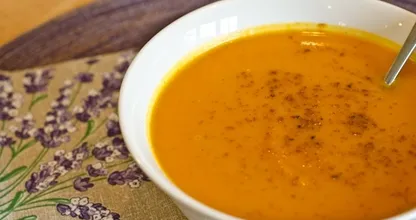 Lecker, einfach und günstig: Süßkartoffelsuppe! Die wirst du lieben!