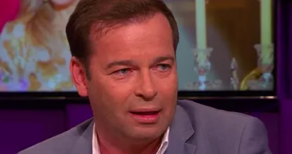 Deze presentator volgt Peter van der Vorst op in 'Ziet Sterren'