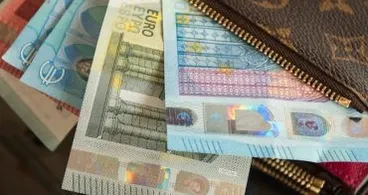 Drei Dinge, die Sie niemals in Ihrer Brieftasche aufbewahren sollten