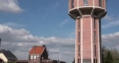 Un architecte transforme un vieux château d’eau en un véritable palace