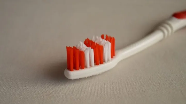 Here are 6 things you can use your toothbrush for besides brushing your teeth!