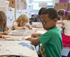 Schoolspullen voor steeds meer werkende ouders onbetaalbaar