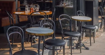 Utrecht wil proef met opening horeca: sneltest vooraf en mondkapje dragen